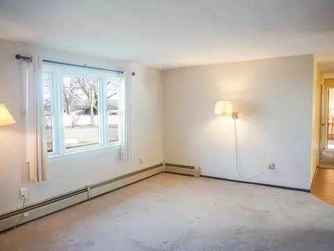 26 Radcliffe Rd, Beverly, MA 01915 photo 4