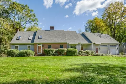 45 Stearns Ln, Holden, MA 01520