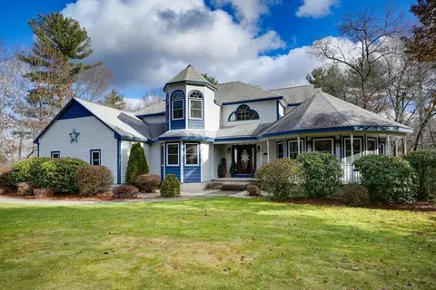 26 Wamsutta Ridge Rd, Charlton, MA 01507