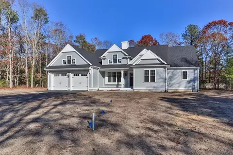 28 Yardarm Dr, Mashpee, MA 02649 photo 4