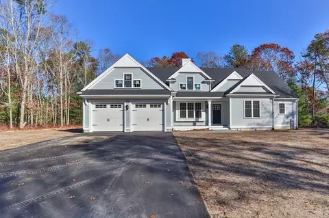 28 Yardarm Dr, Mashpee, MA 02649 photo 3