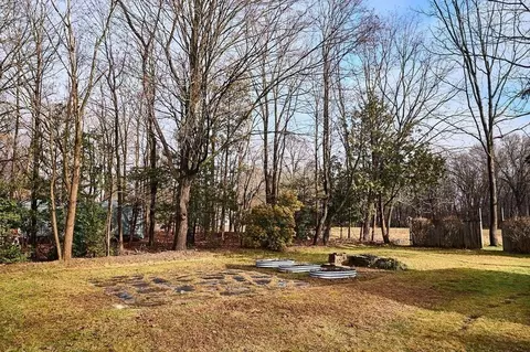21 Pepin Ave, Easthampton, MA 01027 photo 22