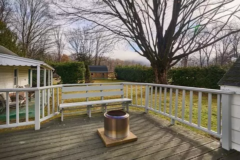 21 Pepin Ave, Easthampton, MA 01027 photo 8