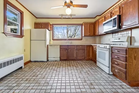 5 High St, Saugus, MA 01906 photo 2