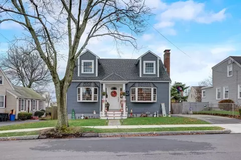 45 Lansdowne St, Quincy, MA 02171