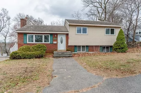 12 Bartlett St, Peabody, MA 01960