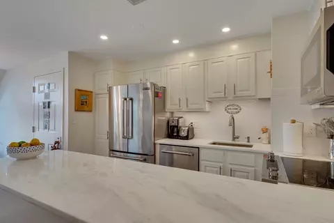 9 Highland Ct #9, Needham, MA 02492 photo 7