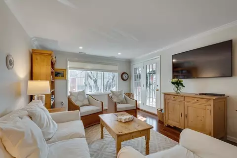 9 Highland Ct #9, Needham, MA 02492 photo 2