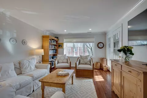 9 Highland Ct #9, Needham, MA 02492 photo 3