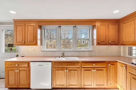 117 Free St, Hingham, MA 02043 photo 14