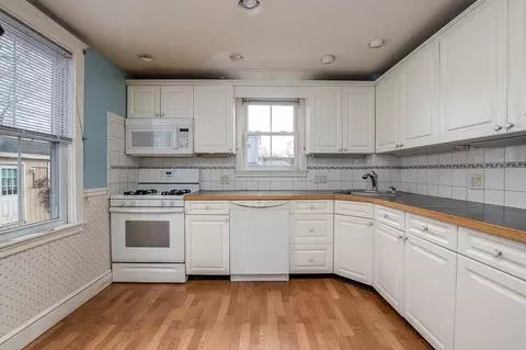 36 Belknap St, Dedham, MA 02026 photo 6
