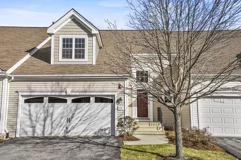 17 Heather Ln #44, Stow, MA 01775
