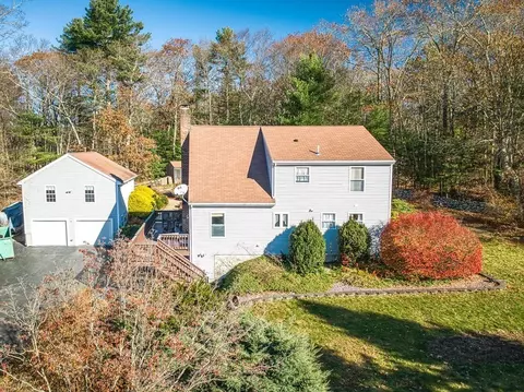 24 Boulder Ct, Millville, MA 01529