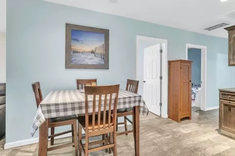 46 Harvard St, Chicopee, MA 01020 photo 8