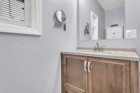 46 Harvard St, Chicopee, MA 01020 photo 21