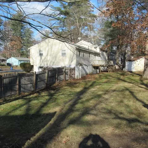 19 Haskell Rd, Pepperell, MA 01463 photo 4