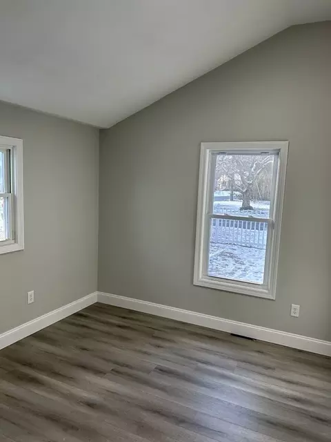 73 Martin St, Buzzards Bay, MA 02532 photo 6
