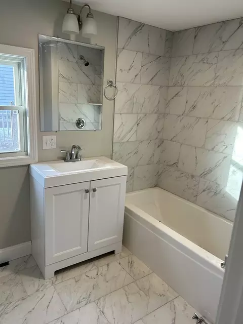 73 Martin St, Buzzards Bay, MA 02532 photo 10