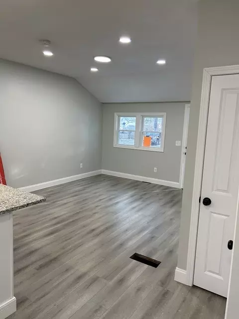 73 Martin St, Buzzards Bay, MA 02532 photo 5