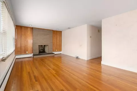 25 Margin St, Peabody, MA 01960 photo 5