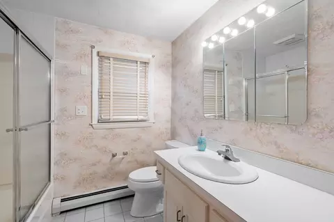25 Margin St, Peabody, MA 01960 photo 14