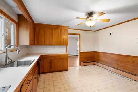 25 Margin St, Peabody, MA 01960 photo 11