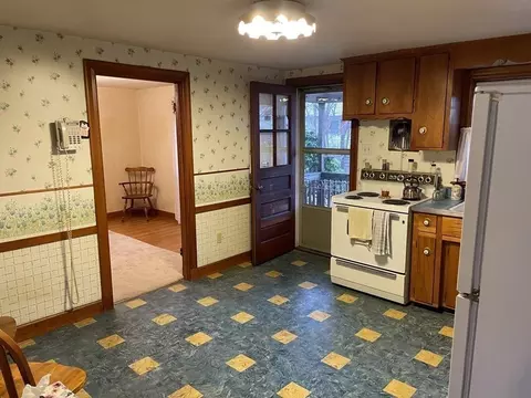 32 Leonard St, Dedham, MA 02026 photo 6
