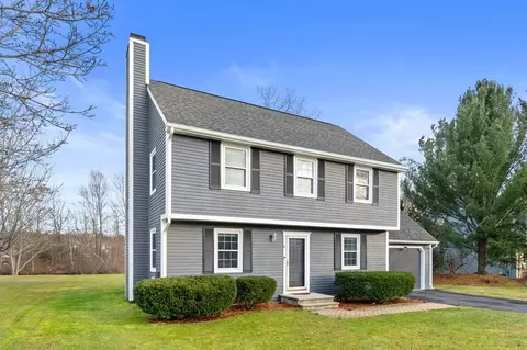 4 Oriole Cir, Shrewsbury, MA 01545