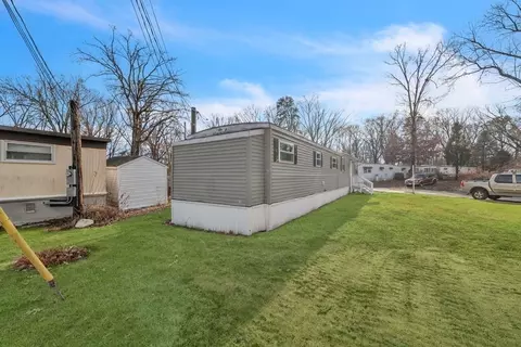 45 Pipit Dr, Chicopee, MA 01020 photo 5
