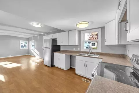 45 Pipit Dr, Chicopee, MA 01020 photo 14