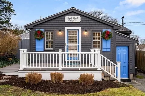 2 Short St, Wareham, MA 02558