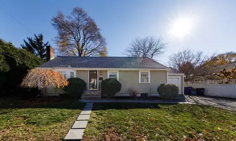 551 Pleasant St, Milton, MA 02186