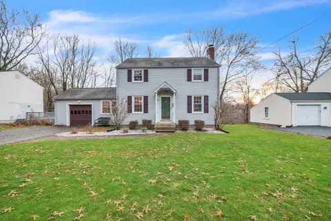 127 Nevins Ave, Longmeadow, MA 01106