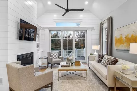 21 Pioneer Rd # 125, Framingham, MA 01701