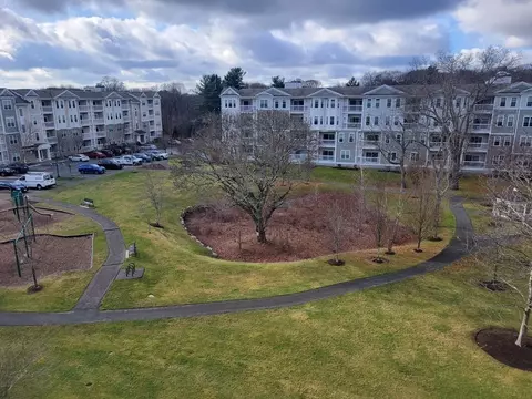 9 Abigail Way #4010, Reading, MA 01867 photo 2