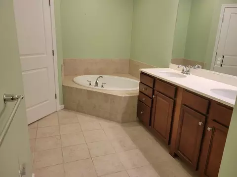 9 Abigail Way #4010, Reading, MA 01867 photo 18