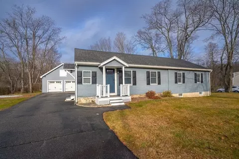 103 W Rochambault St, Haverhill, MA 01832