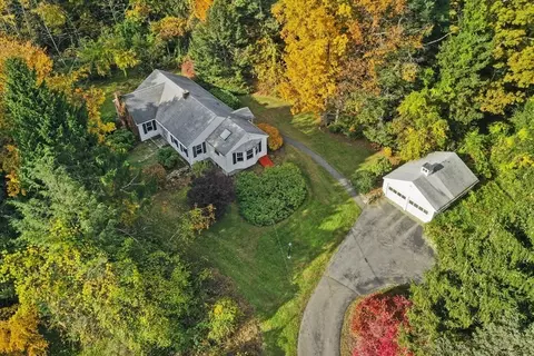 3 Blueberry Ln, Holden, MA 01520