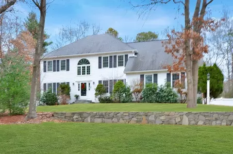 27 Jackson Cir, Franklin, MA 02038