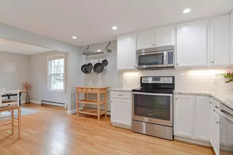 18 Elmwood Ave, Natick, MA 01760 photo 9