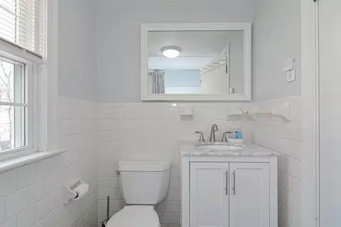 18 Elmwood Ave, Natick, MA 01760 photo 22