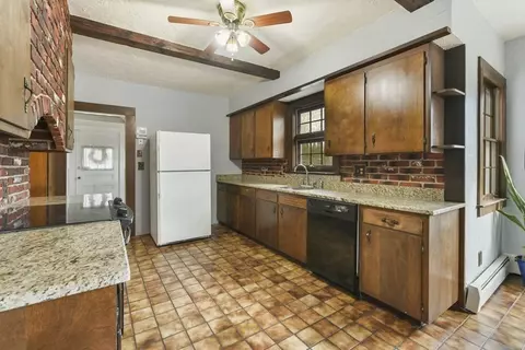 7 Wilson Ave, Dedham, MA 02026 photo 4