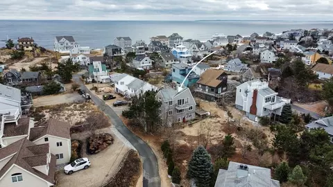 12 Annapolis Way W, Newbury, MA 01951
