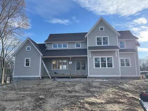 12 Cottage Rd, Newbury, MA 01951