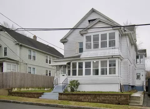 64 Kendall St, Chicopee, MA 01020