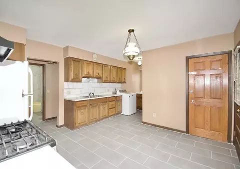 64 Kendall St, Chicopee, MA 01020 photo 25