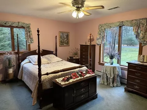 160 Osborne, Ware, MA 01082 photo 11