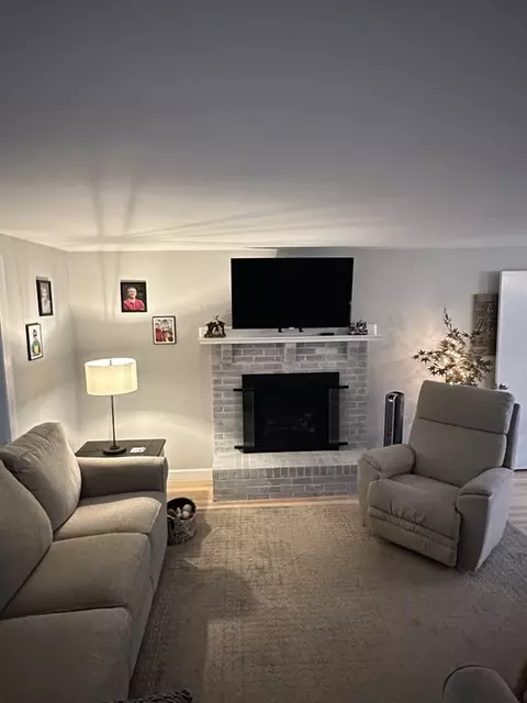 48 River St, Danvers, MA 01923 photo 3