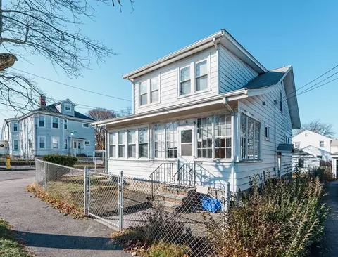 195 Holbrook Rd, Quincy, MA 02171