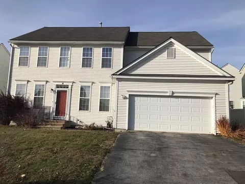 34 Oriental St, Worcester, MA 01605